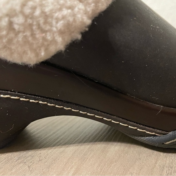 Cliff women’s brown Faux Fur Lined Mules Clogs shoes - Picture 6 of 8